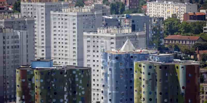 Plus de 5,4 millions d'habitants vivent aujourd'hui dans environ 1.600 quartiers classés politique de la ville.