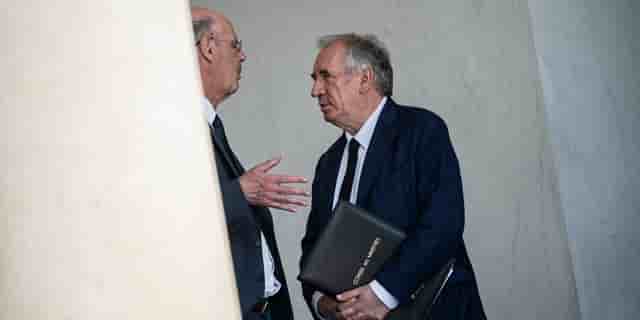 Le ministre de l’Économie, Éric Lombard, et le Premier ministre, François Bayrou.