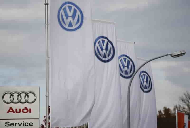 Volkswagen confiant pour ses profits au 4e trimestre, audi prudent
