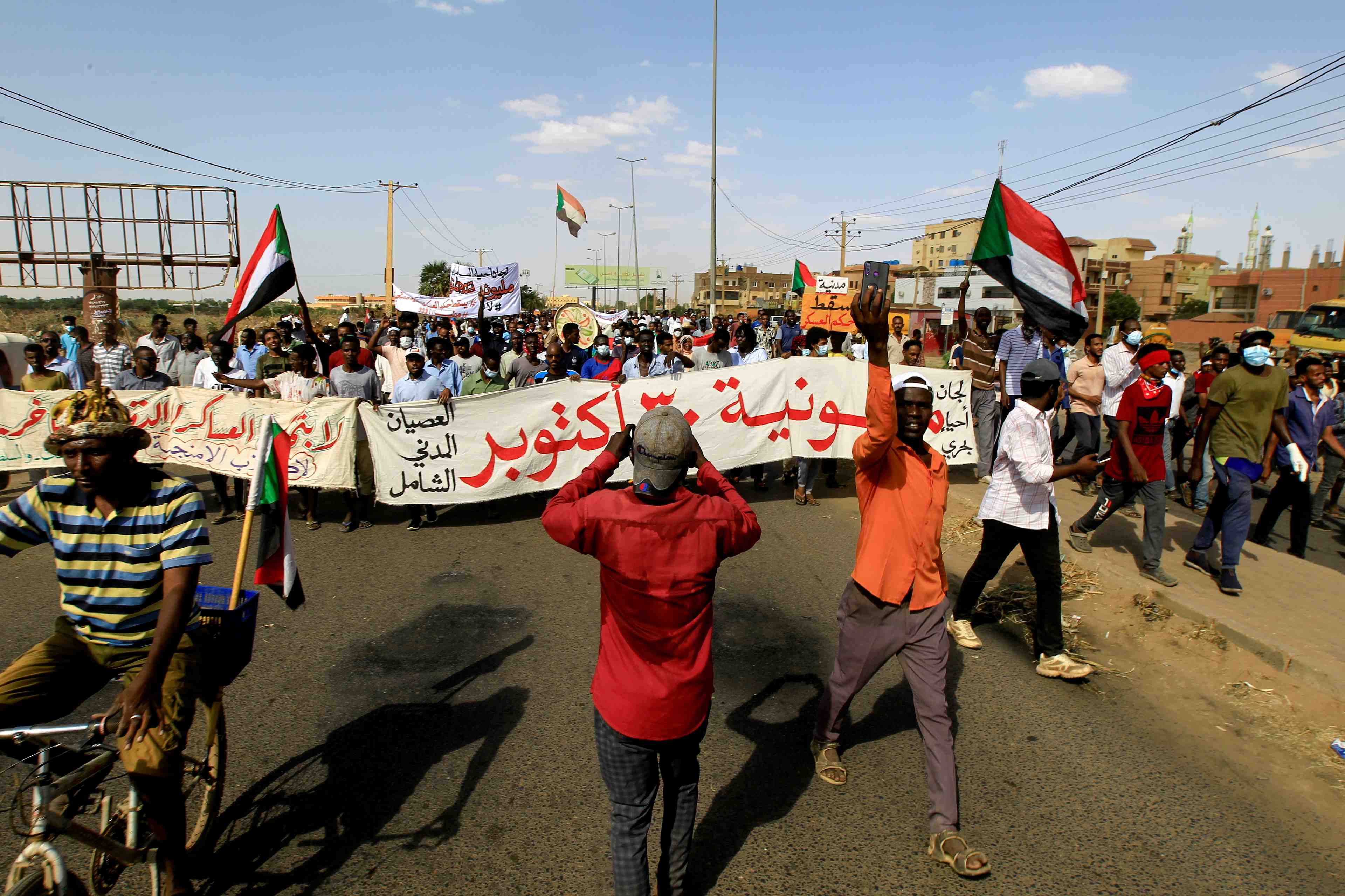 Soudan: dix morts, des blesses par dizaines lors de manifestations