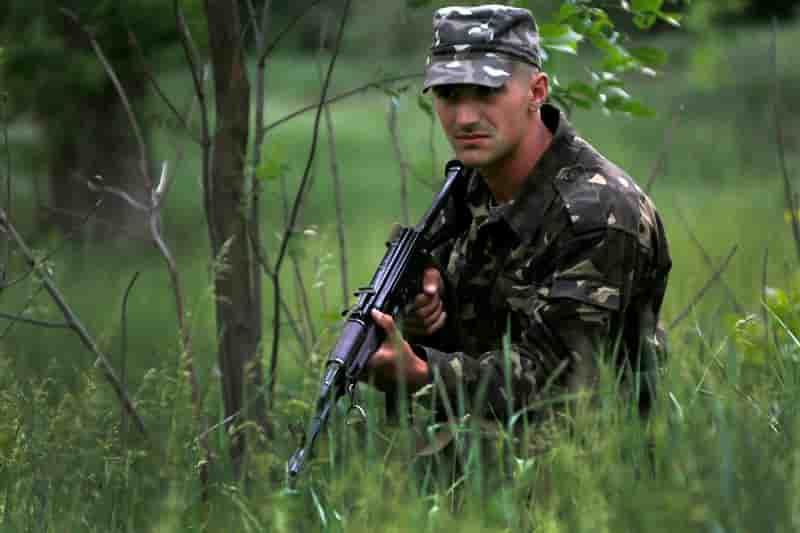 Combats entre pro-ukrainiens et séparatistes près de Donetsk