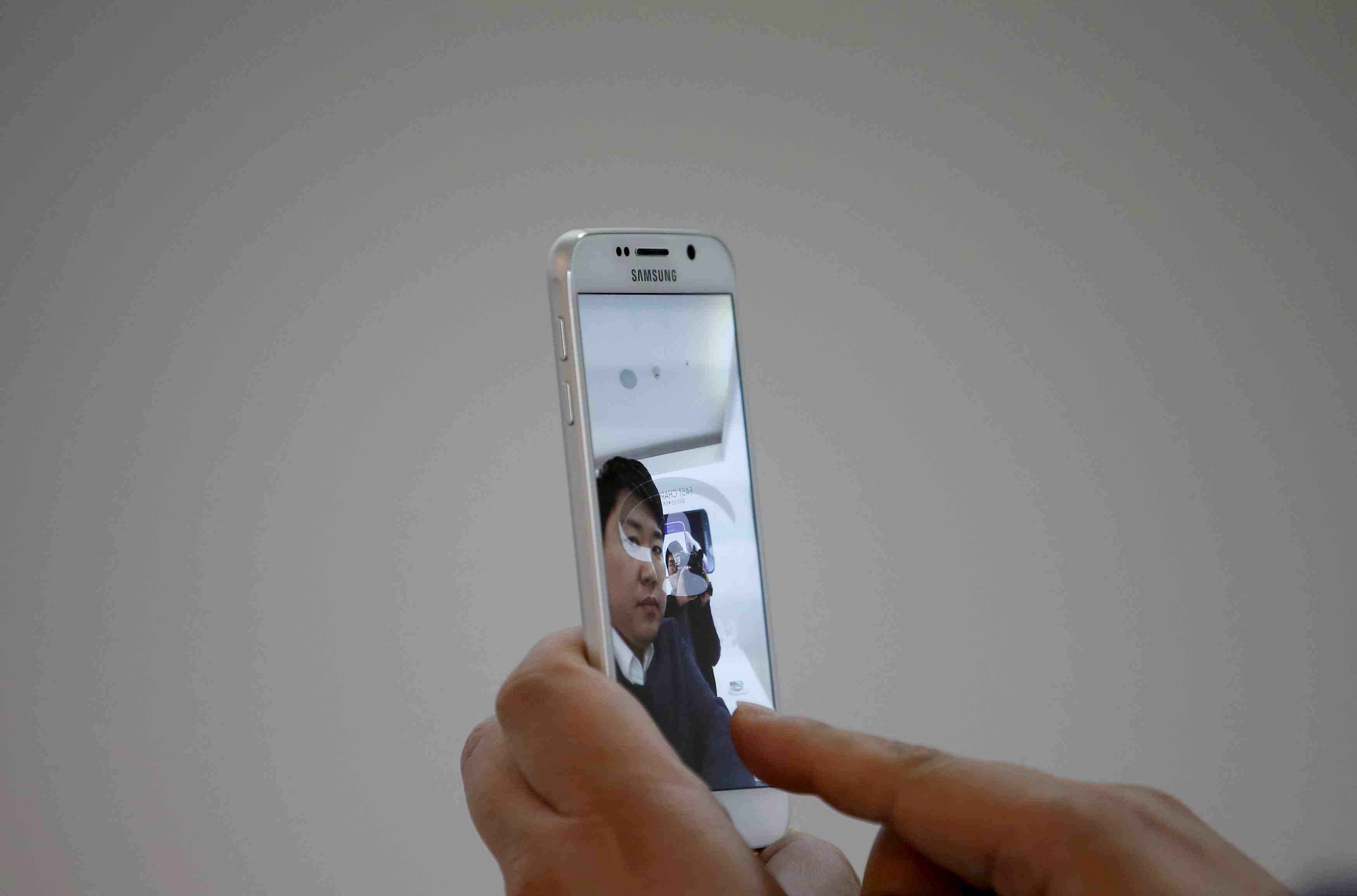 Samsung electronics redresse la barre