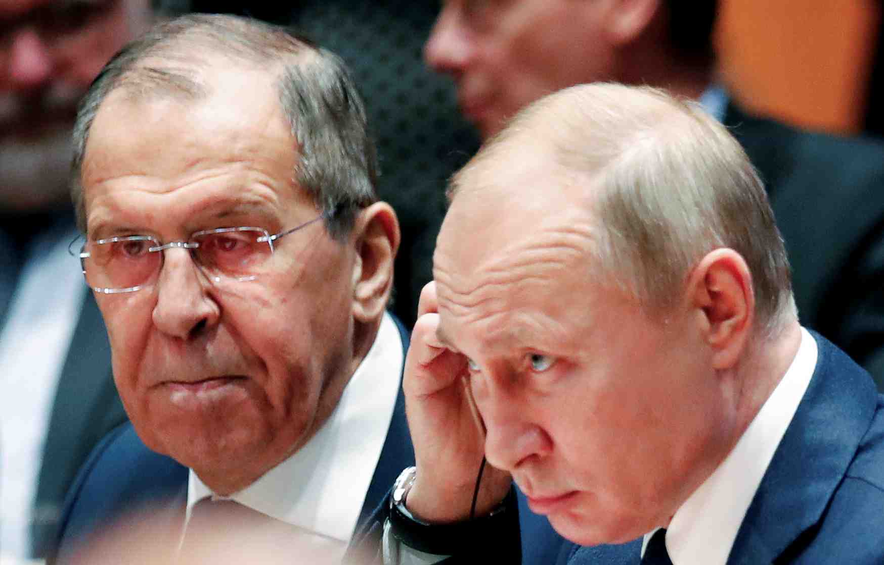 L'ue va imposer des sanctions contre poutine et lavrov