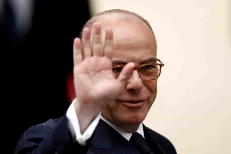 Cazeneuve "pas candidat" a la direction du ps