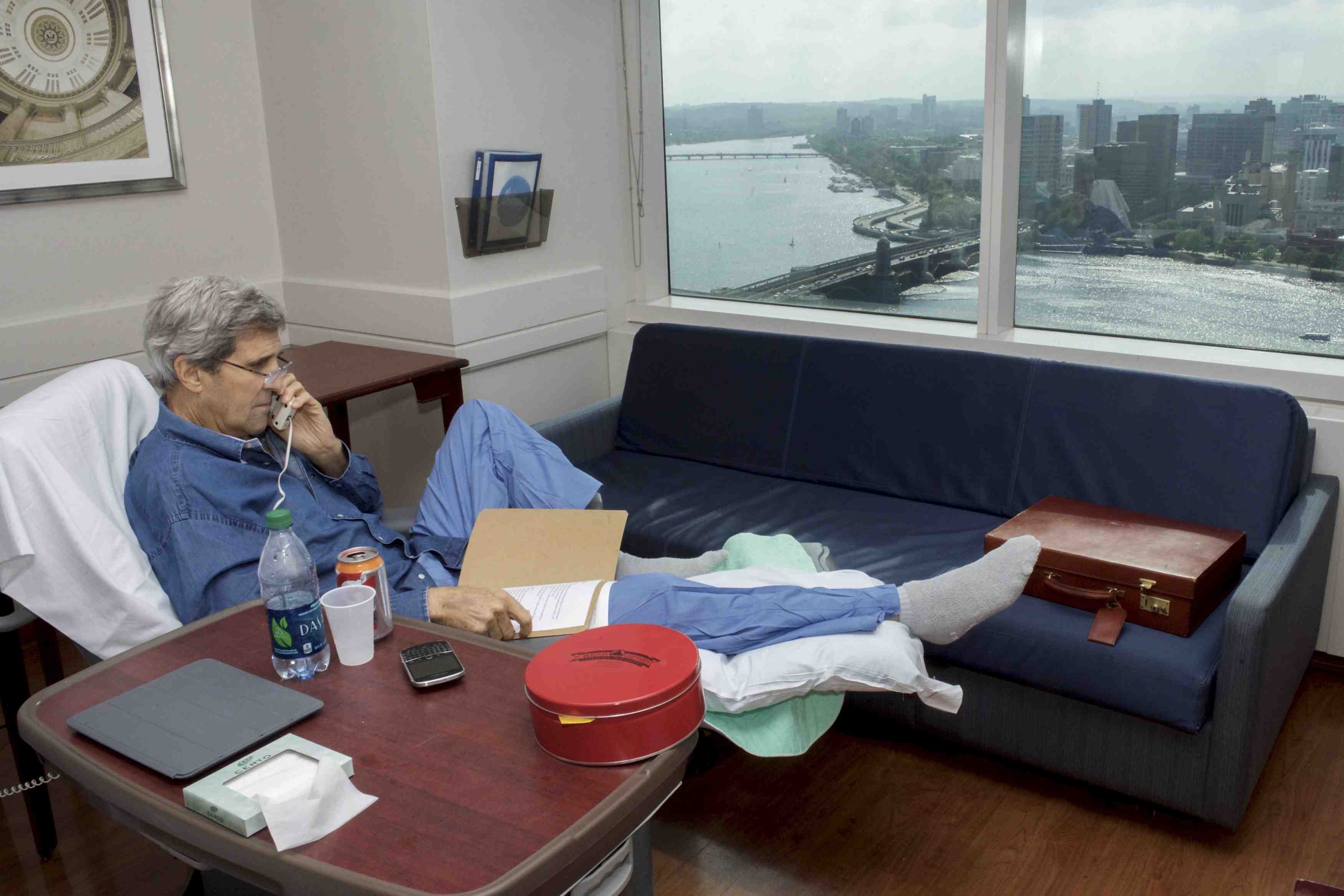 John kerry va quitter l'hopital et regagner son domicile
