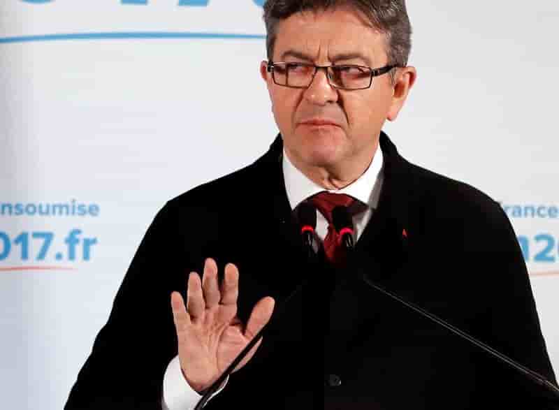 Melenchon denonce une "majorite de circonstance"