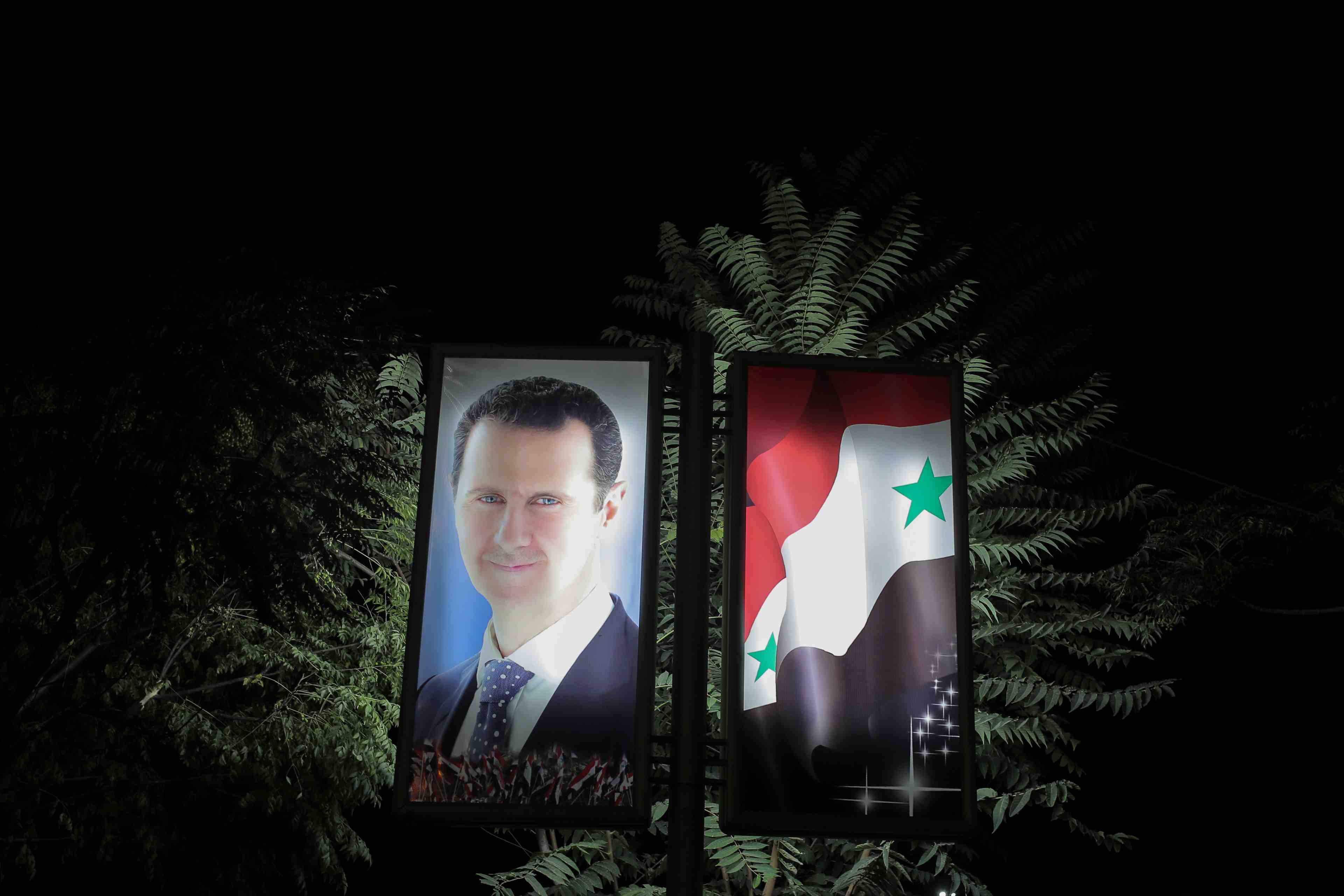 Un emissaire du pape francois recu par bachar al assad
