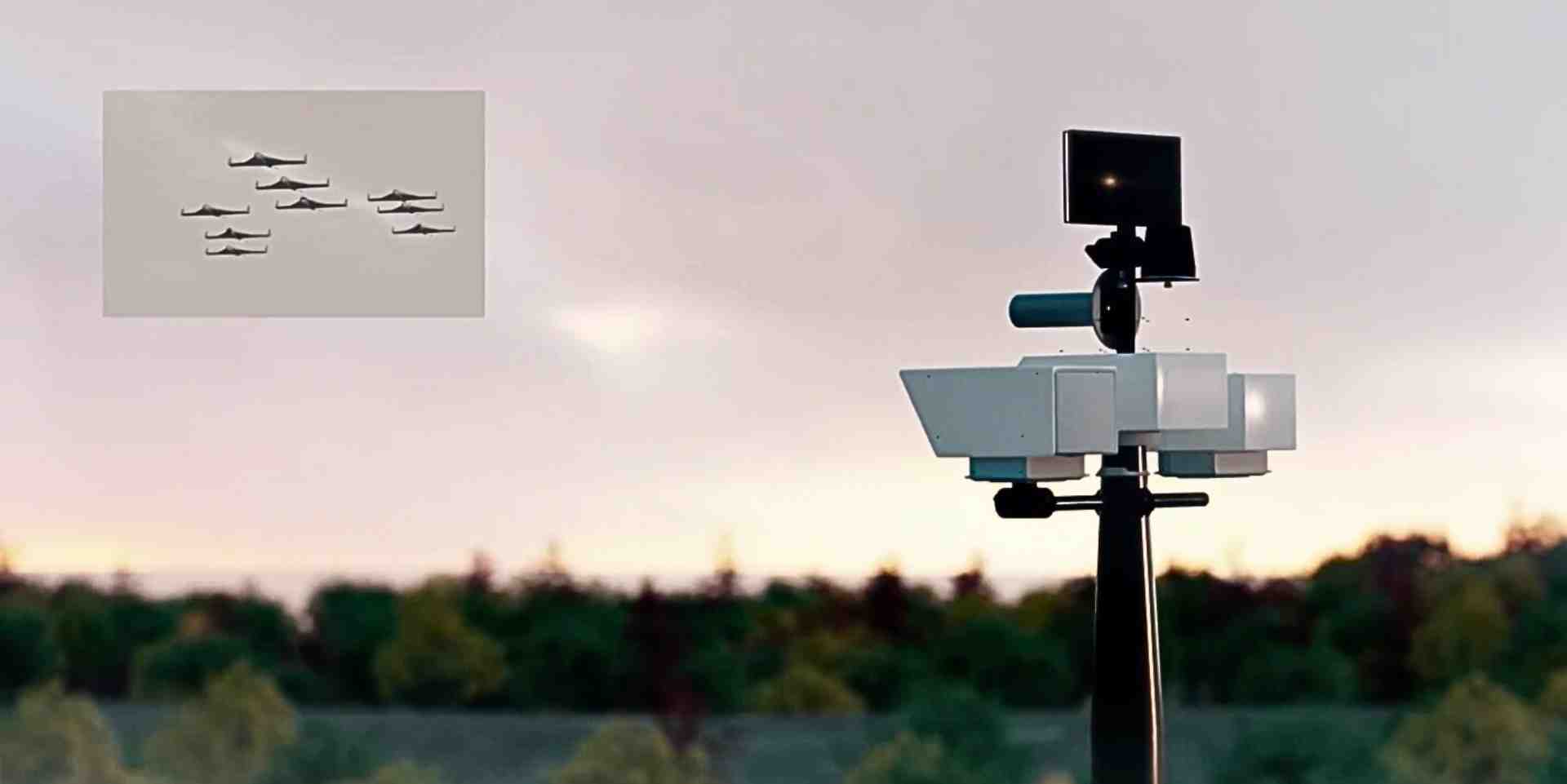 Le leurrage consiste à reproduire le signal radio envoyé par les satellites aux drones, pour les détourner de leur objectif.