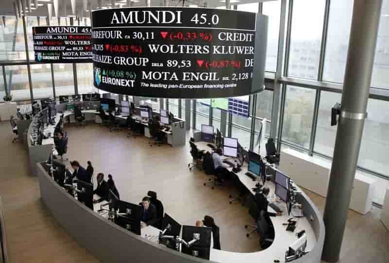 Amundi et le cac 40 evoluent en sens contraire a la mi-seance