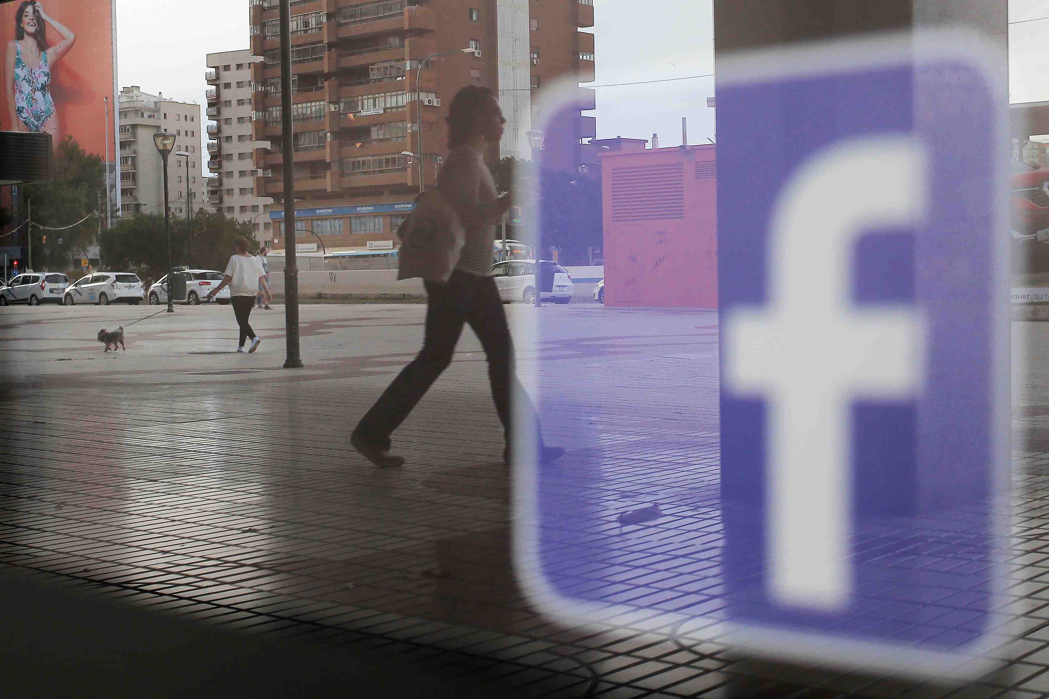 Enquete de l'ue apres la faille de securite revelee par facebook