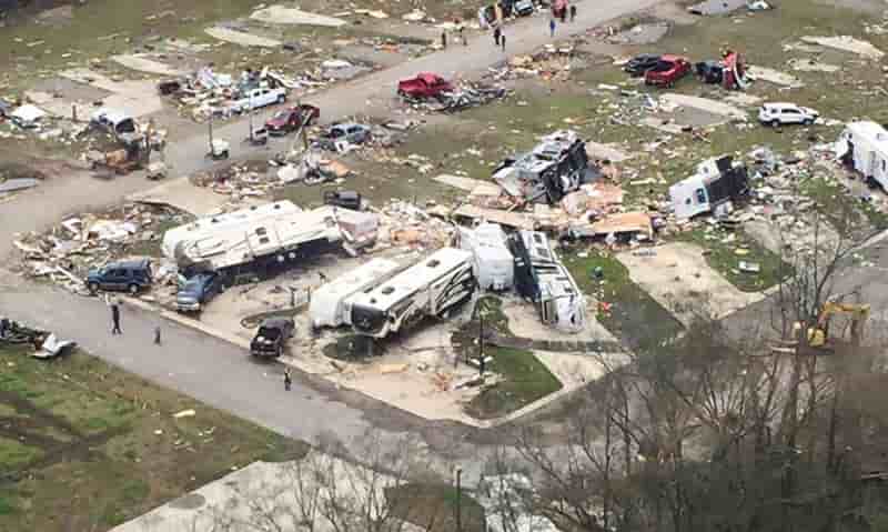 Orages meurtriers dans le sud-est des etats-unis