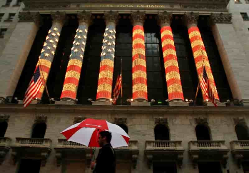 Wall street dans le rouge a l'ouverture