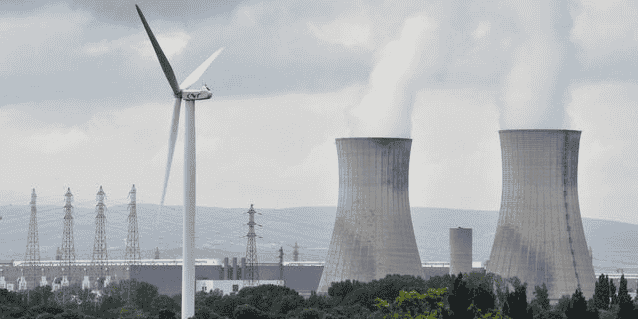 éolienne + nucléaire