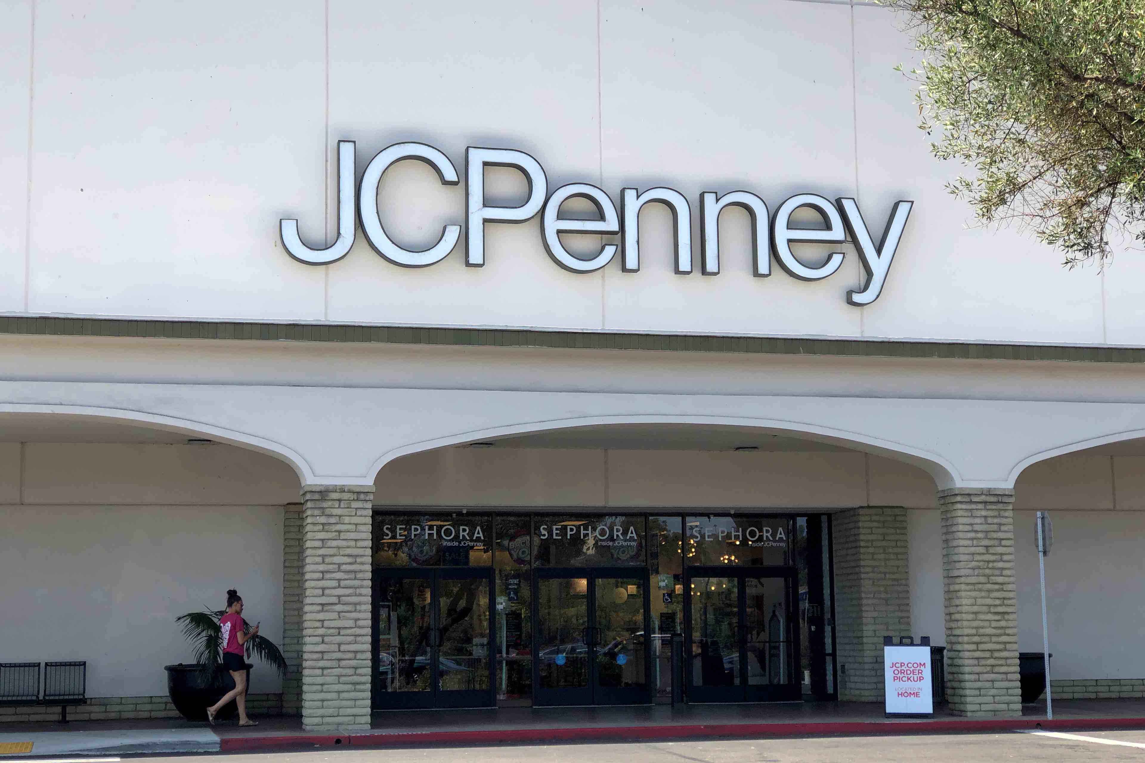 J.c. penney a suivre a wall street