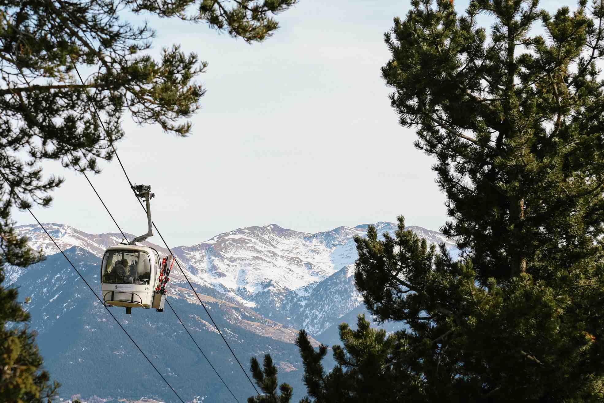 La station de Font-Romeu Pyrénées 2000, dans les Pyrénées-Orientales, s'apprête à clore la meilleure saison de son histoire, selon son exploitant, Altiservice.