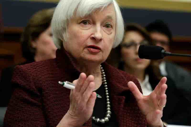 Une hausse de taux en mars "probablement appropriee", dit yellen