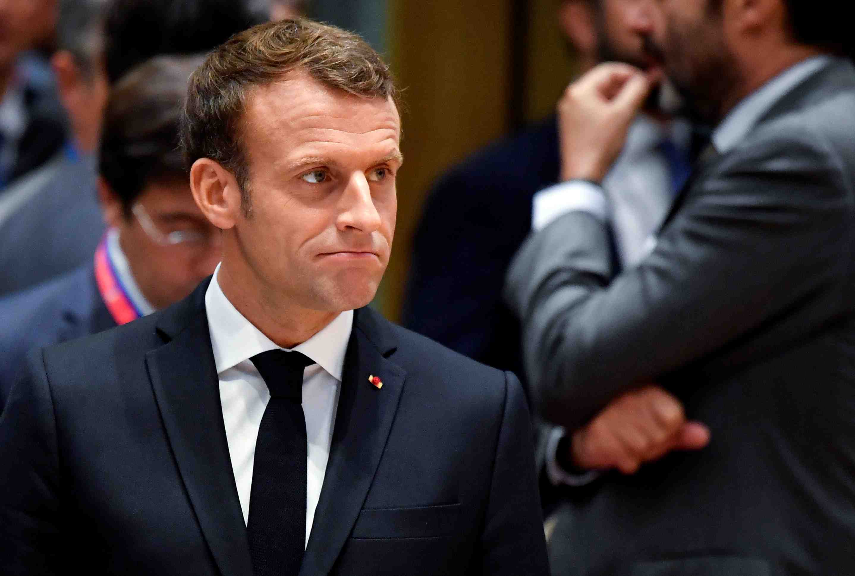 Macron promet de n'avoir aucune faiblesse sur les retraites
