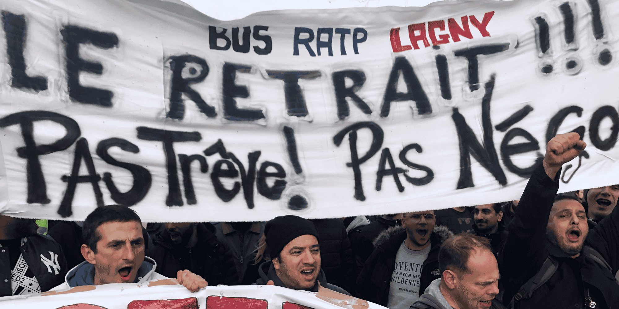 Après deux jours de rencontres à Matignon mercredi et jeudi, le gouvernement insiste sur la poursuite de la négociation, dont un programme et un calendrier seront présentés lundi.