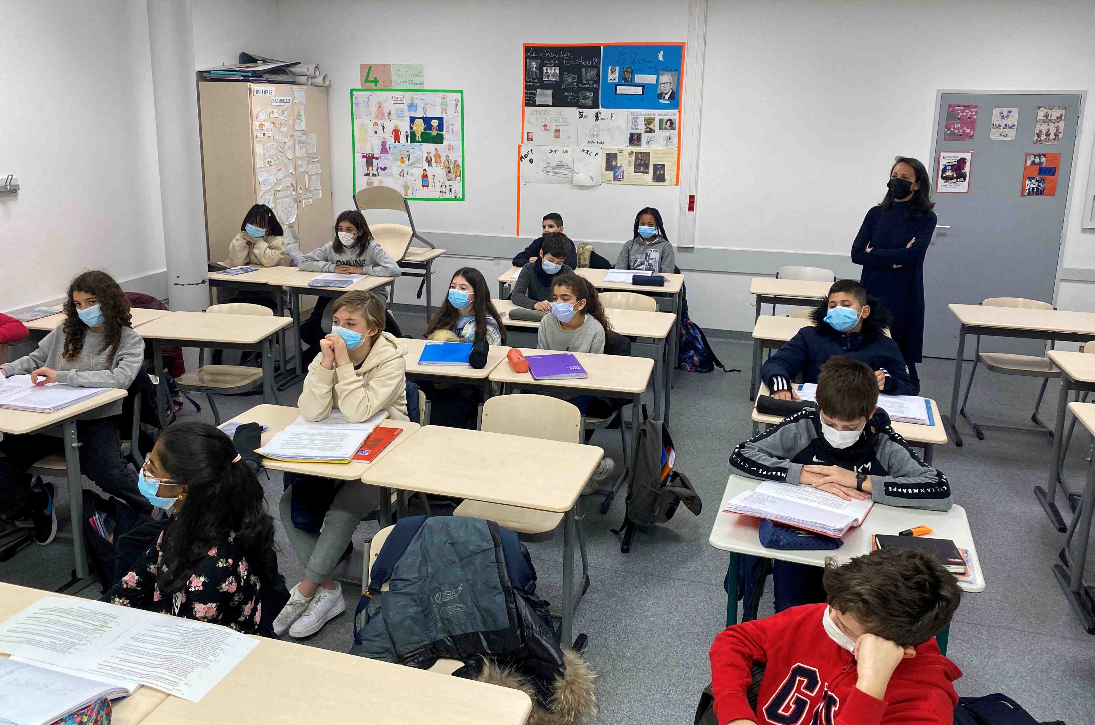 France: une ecole sur deux pourrait etre fermee jeudi, annonce un syndicat