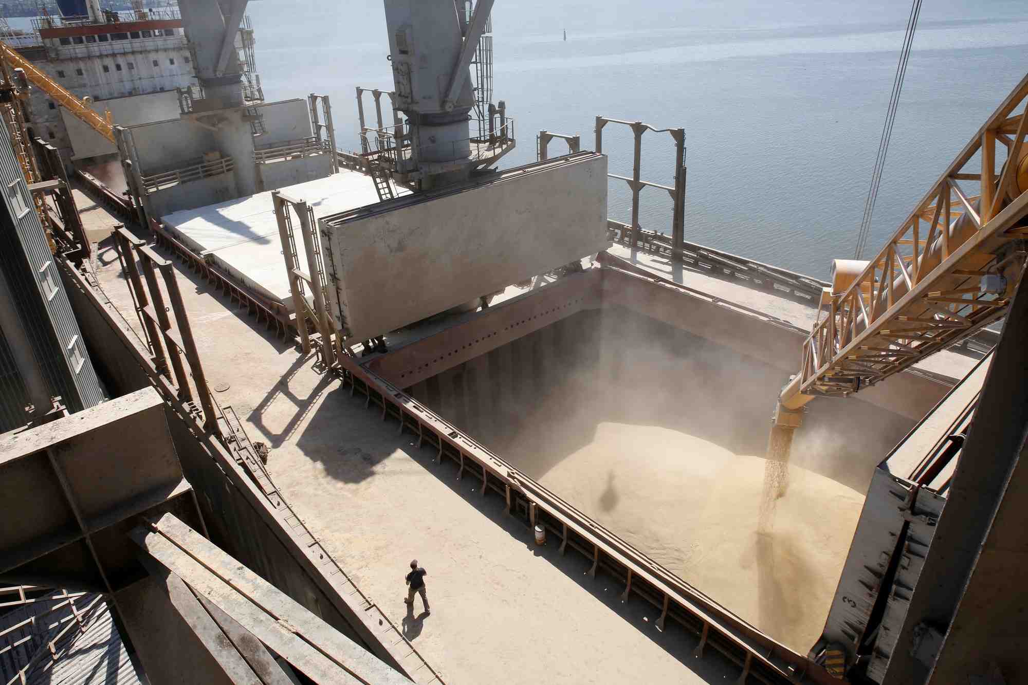 La russie prete, sous conditions, a mettre en place un corridor pour les exportations alimentaires, rapporte interfax