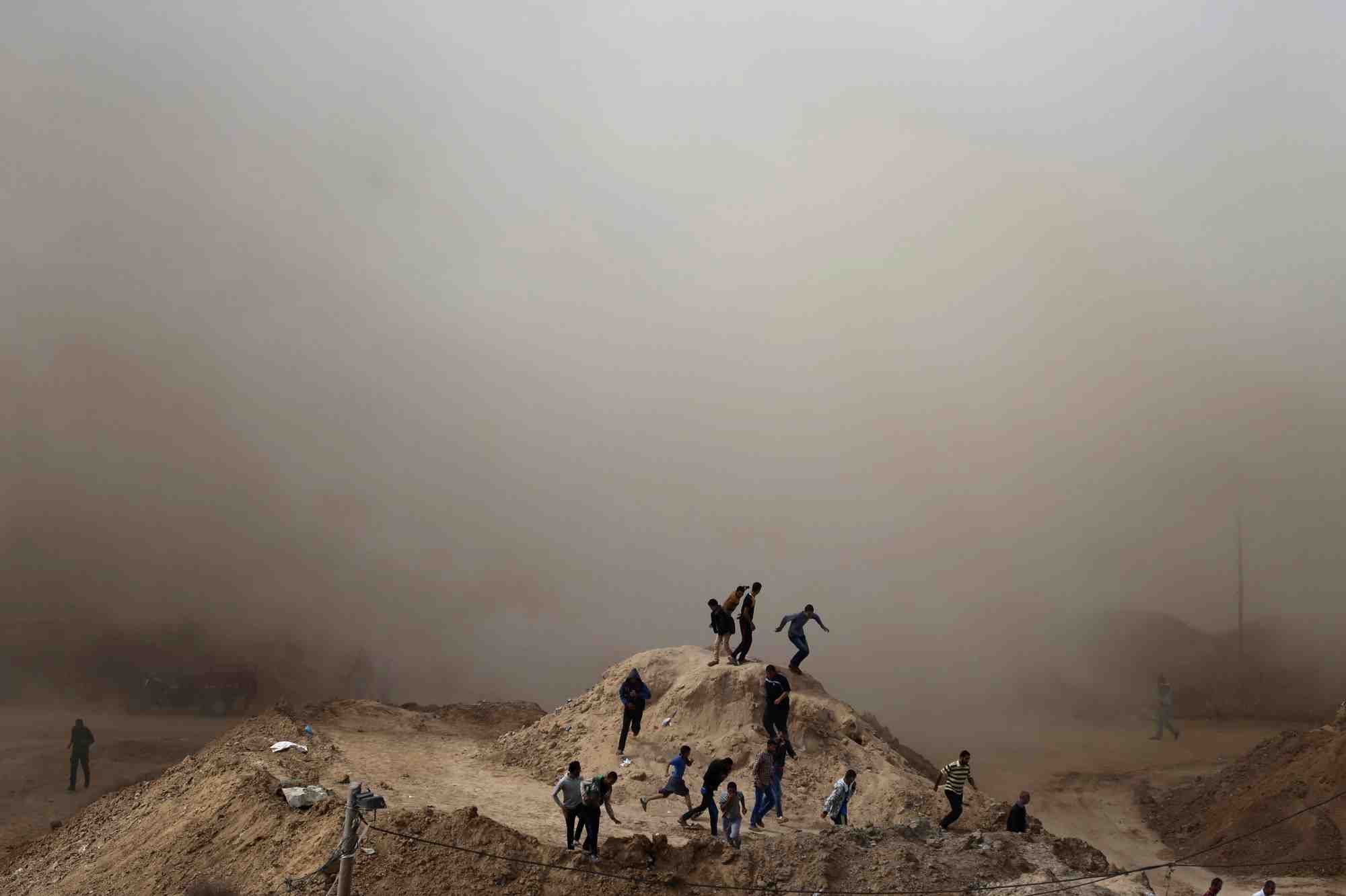 Operation militaire egyptienne a la frontiere du sud de la bande de gaza avec l'egypte en 2014
