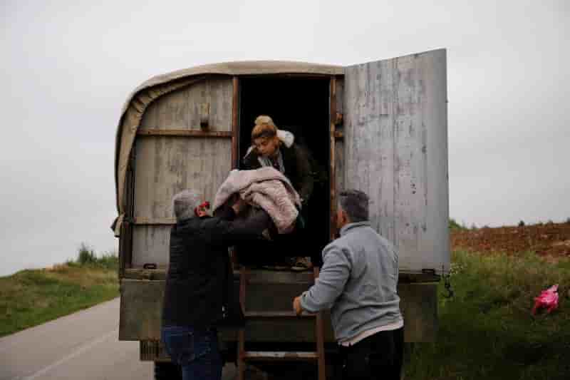 Ankara suspend un accord sur les migrants avec la grece