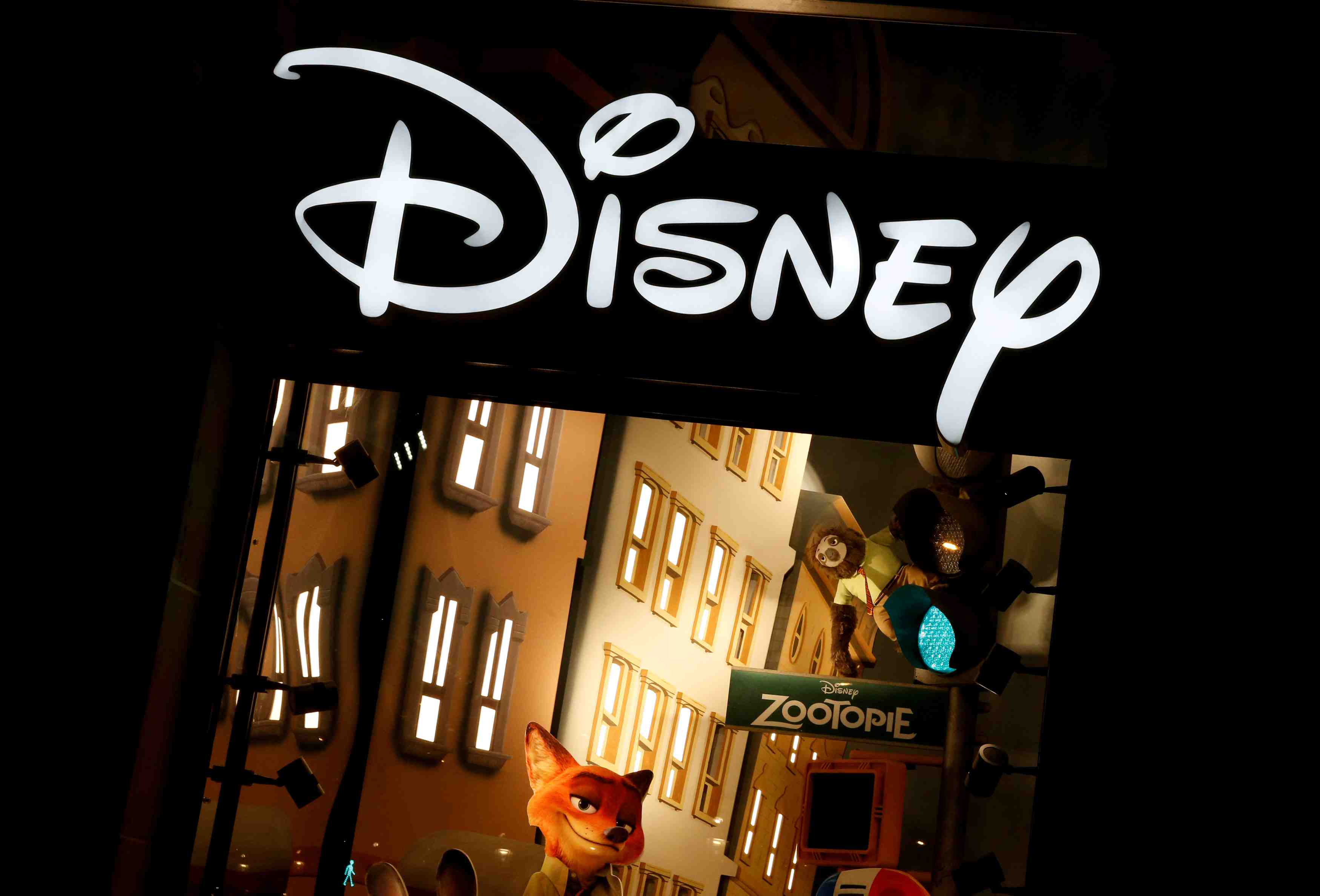 Disney rachete les actifs cinema et tv de fox pour 52,4 milliards de dollars
