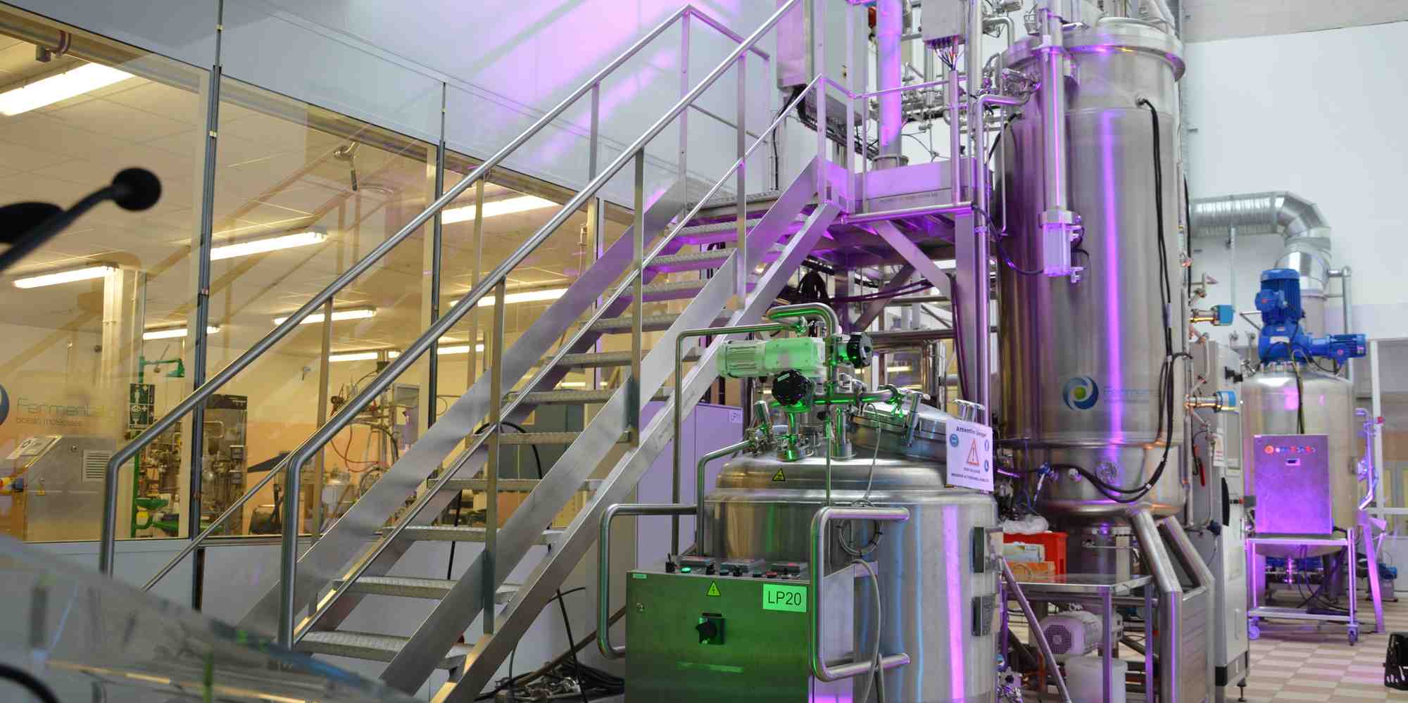 Une ligne de production de microalgues