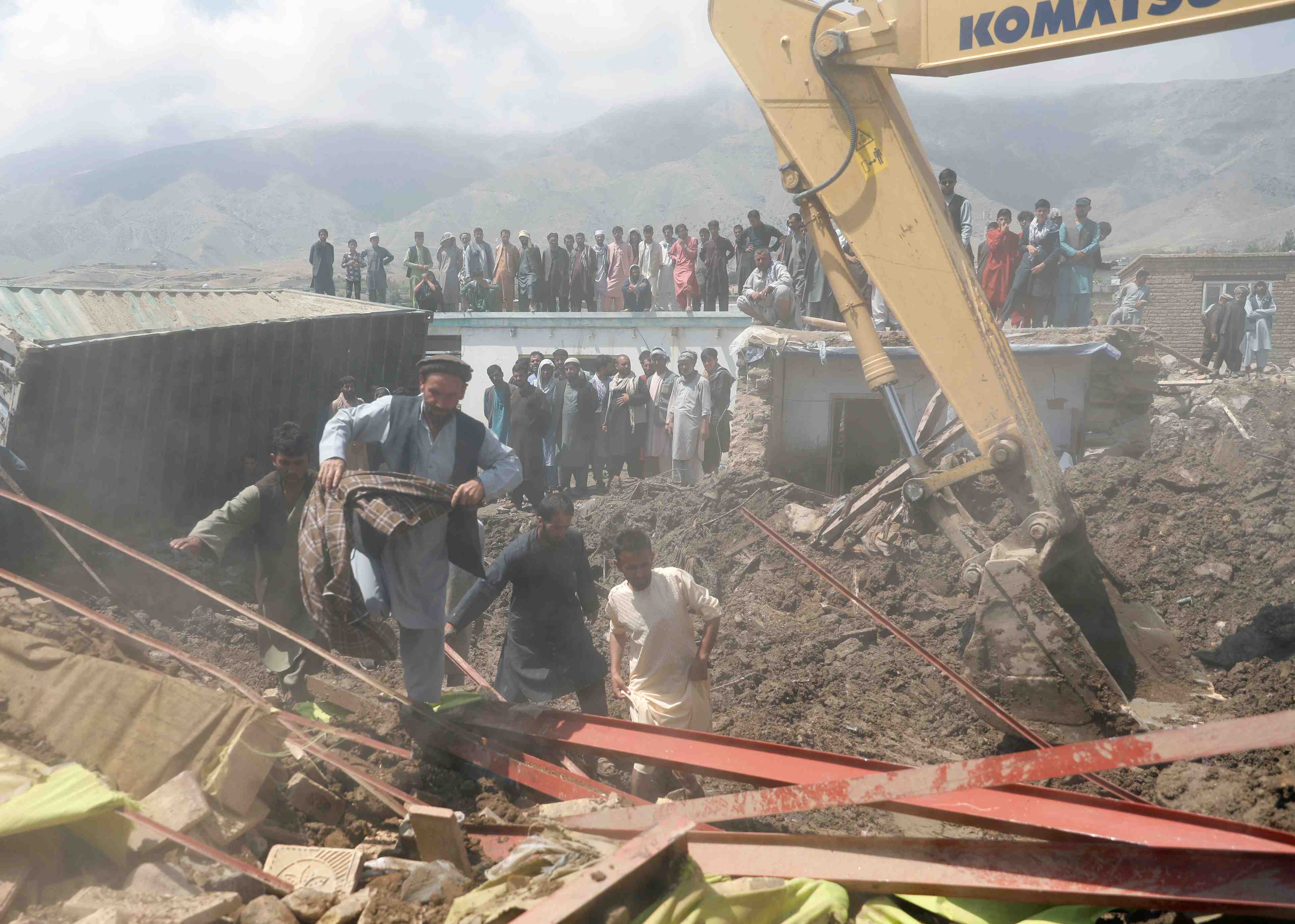 Les inondations en afghanistan ont fait 160 morts