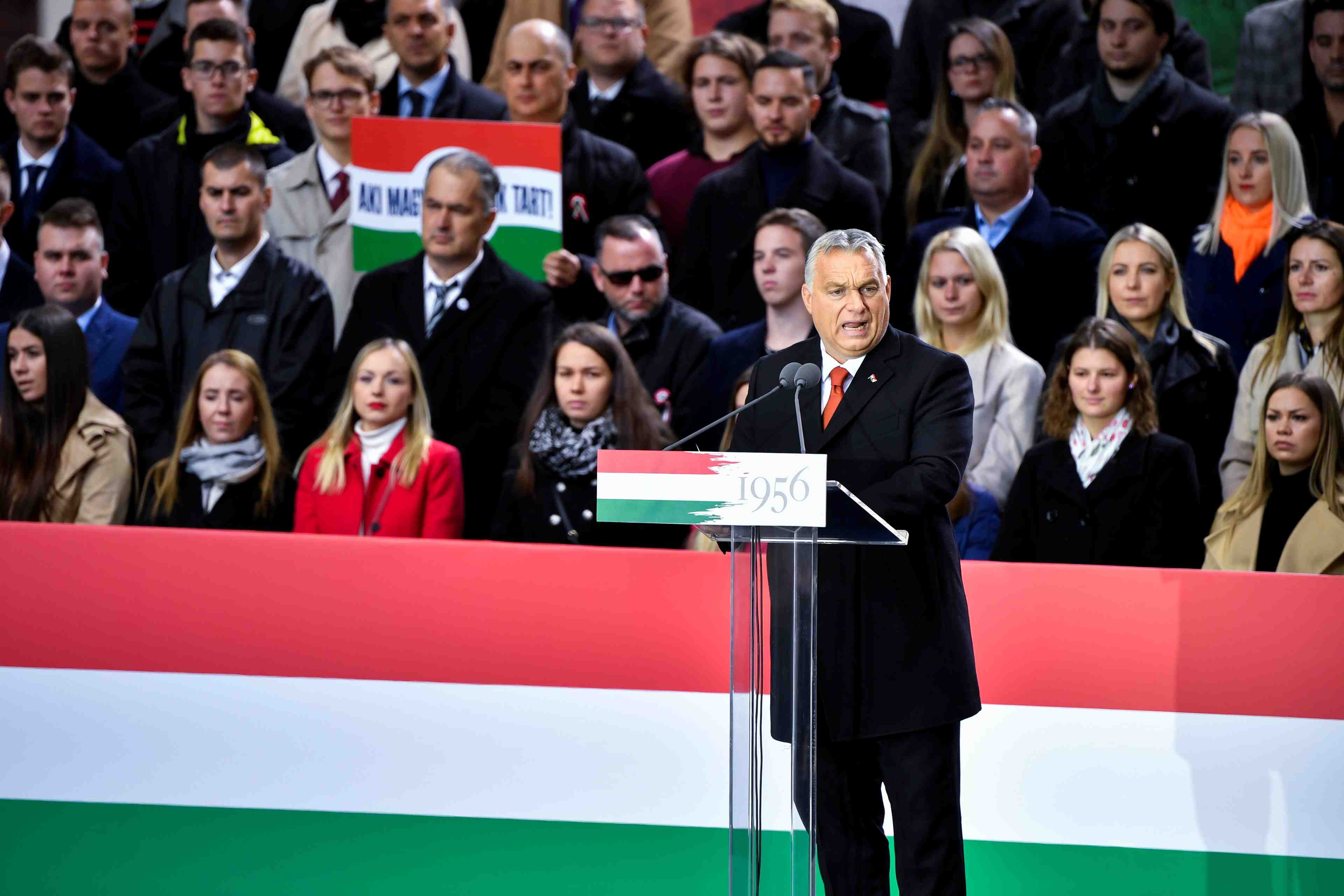Hongrie: orban accuse bruxelles et washington de chercher a s'immiscer dans les elections