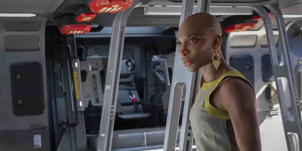 Michaela Coel dans « Black Panther ».