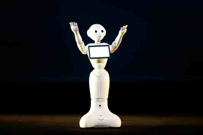 Softbank présente son robot personnel, en partie français
