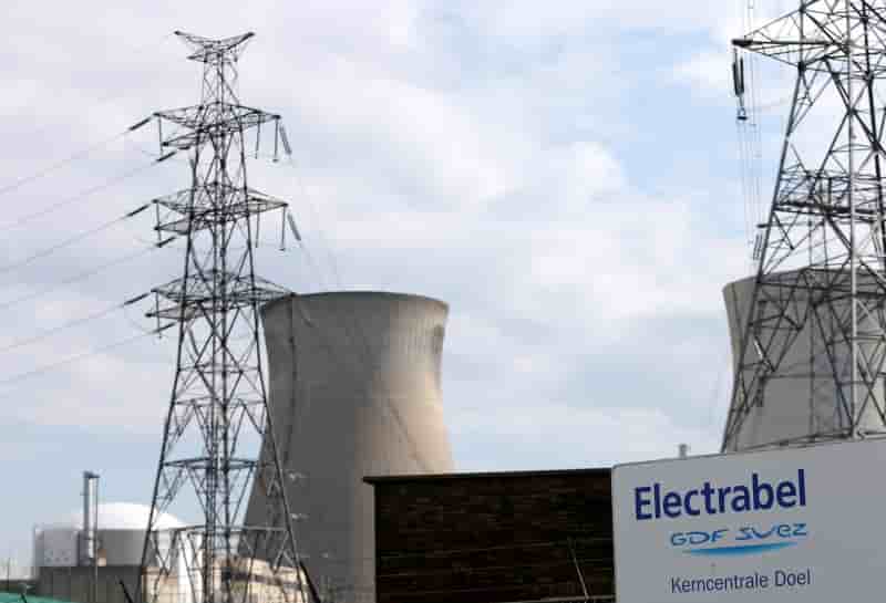 Un reacteur nucleaire d'electrabel a nouveau arrete a cause d'une fuite d'eau
