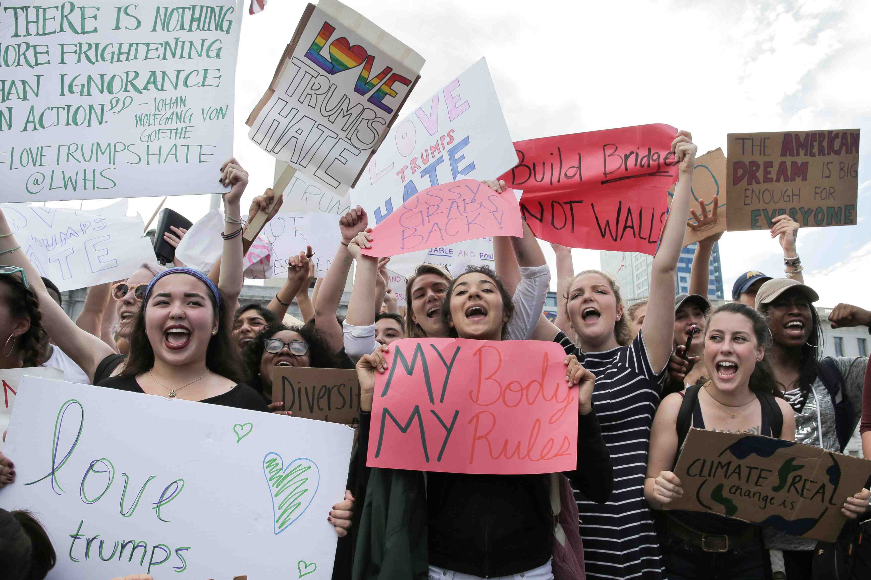 Deuxieme journee de manifestations anti-trump