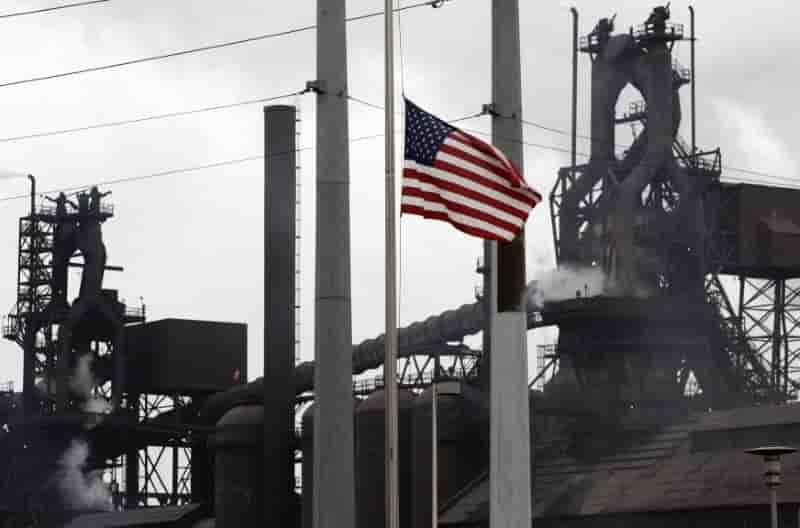 Usa: premiere baisse des commandes a l'industrie en 5 mois