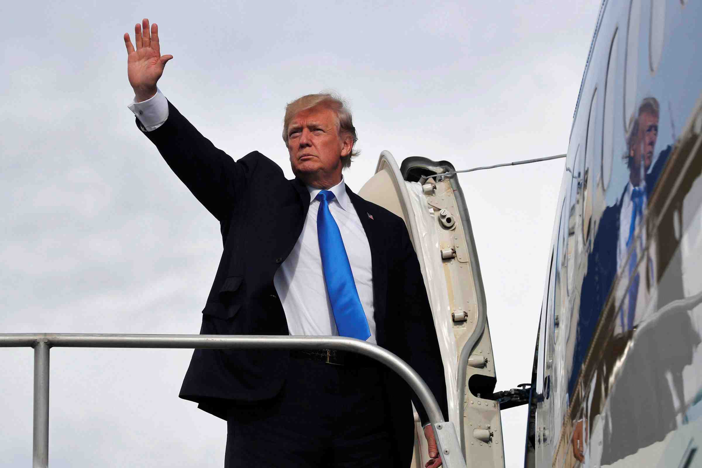 Donald trump absent du sommet de l'asean aux philippines