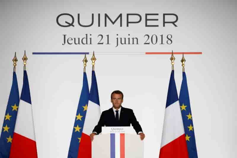 En bretagne, macron se defend d'etre le "president des villes"