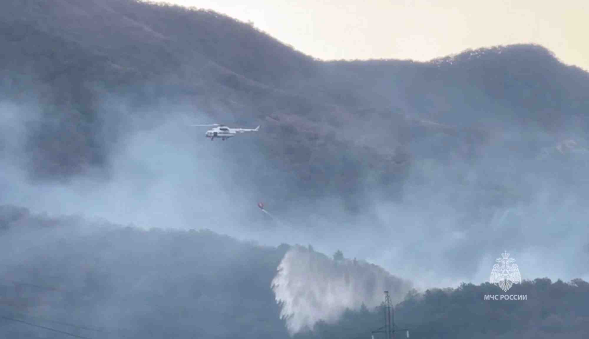 Des incendies de foret frappent une station balneaire russe de la mer noire