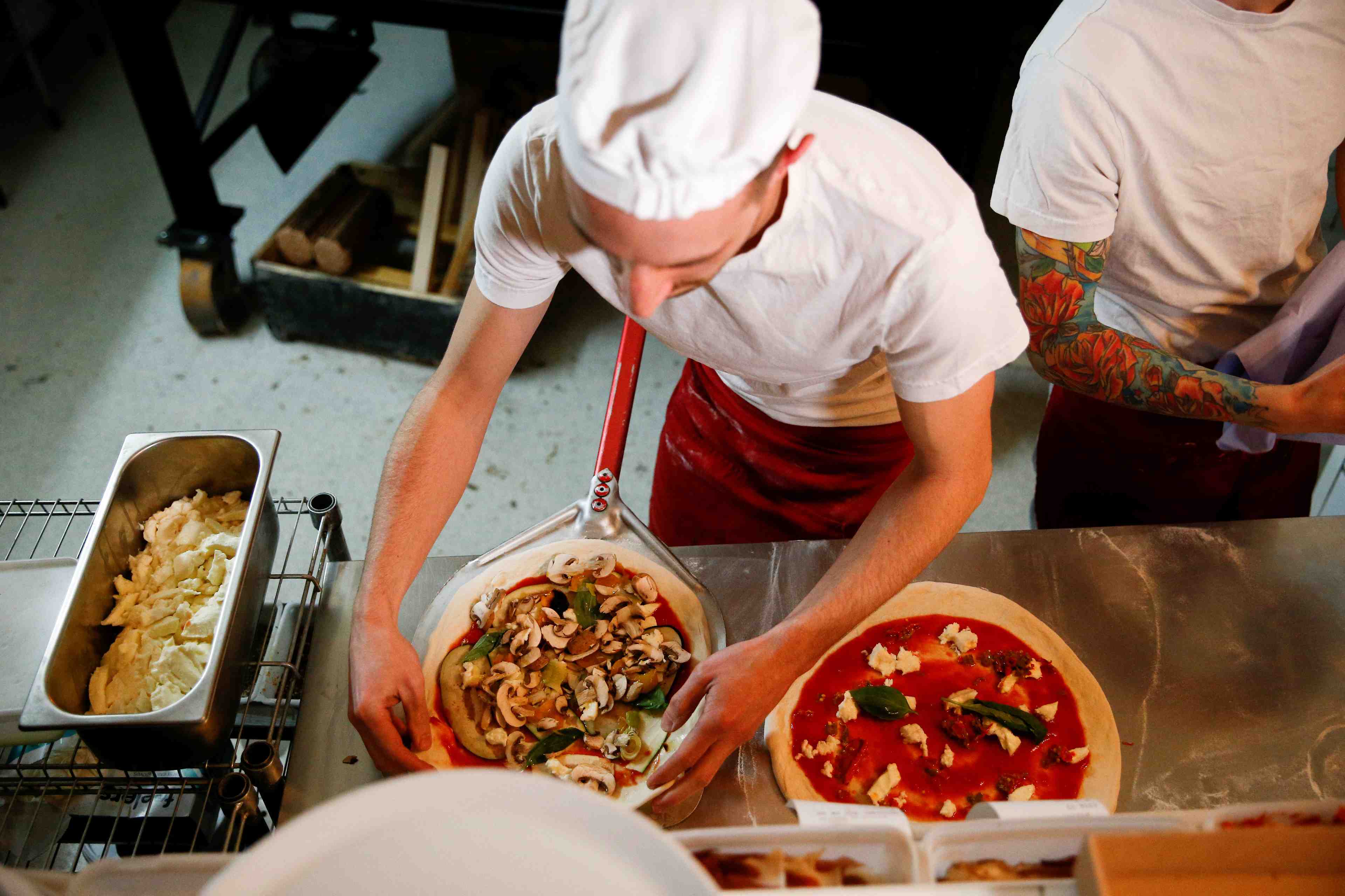 Le livreur de repas takeaway rachete just eat