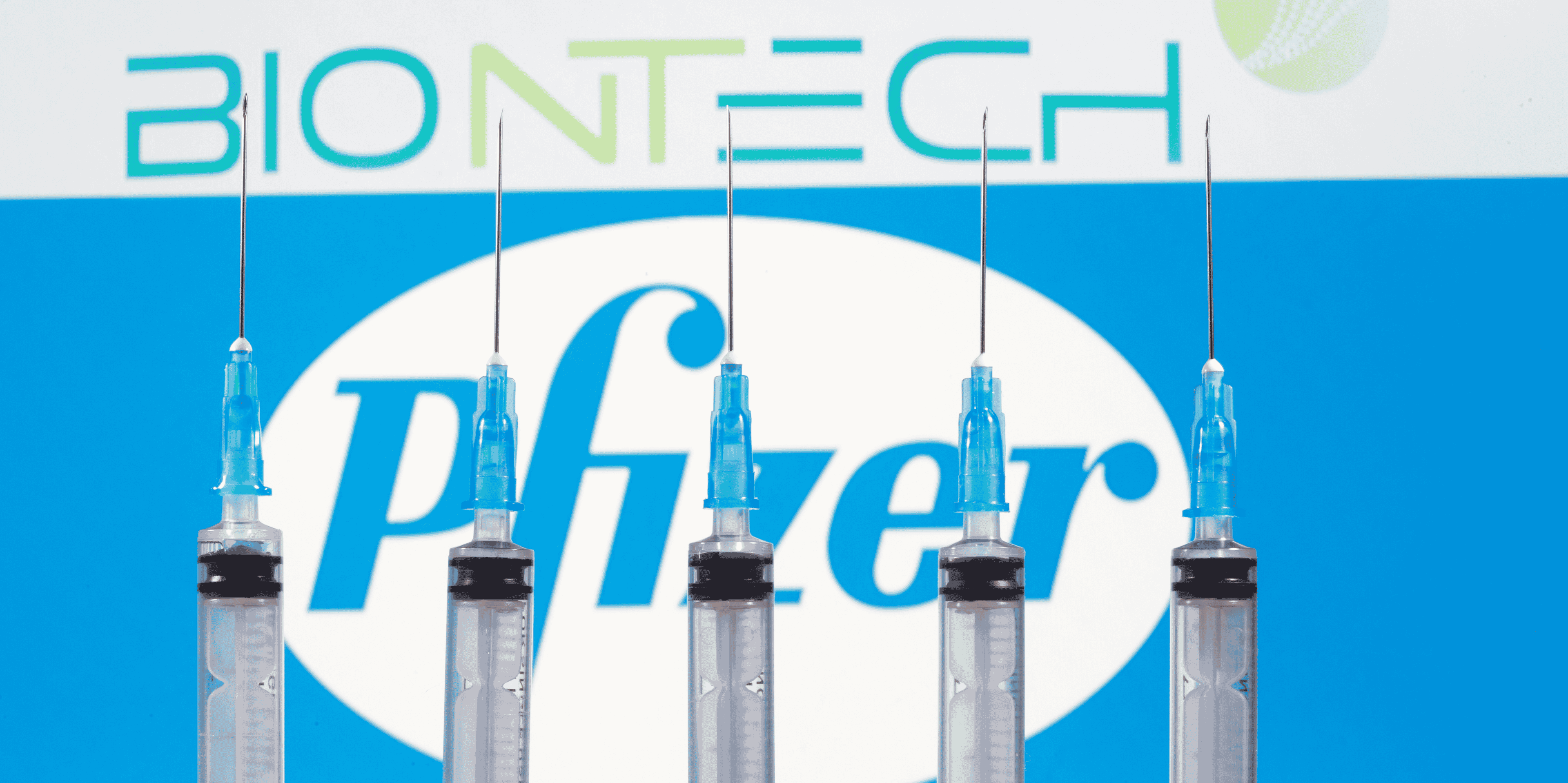 Covid-19: accord entre pfizer et la commission europeenne sur la livraison de 300 millions de vaccins