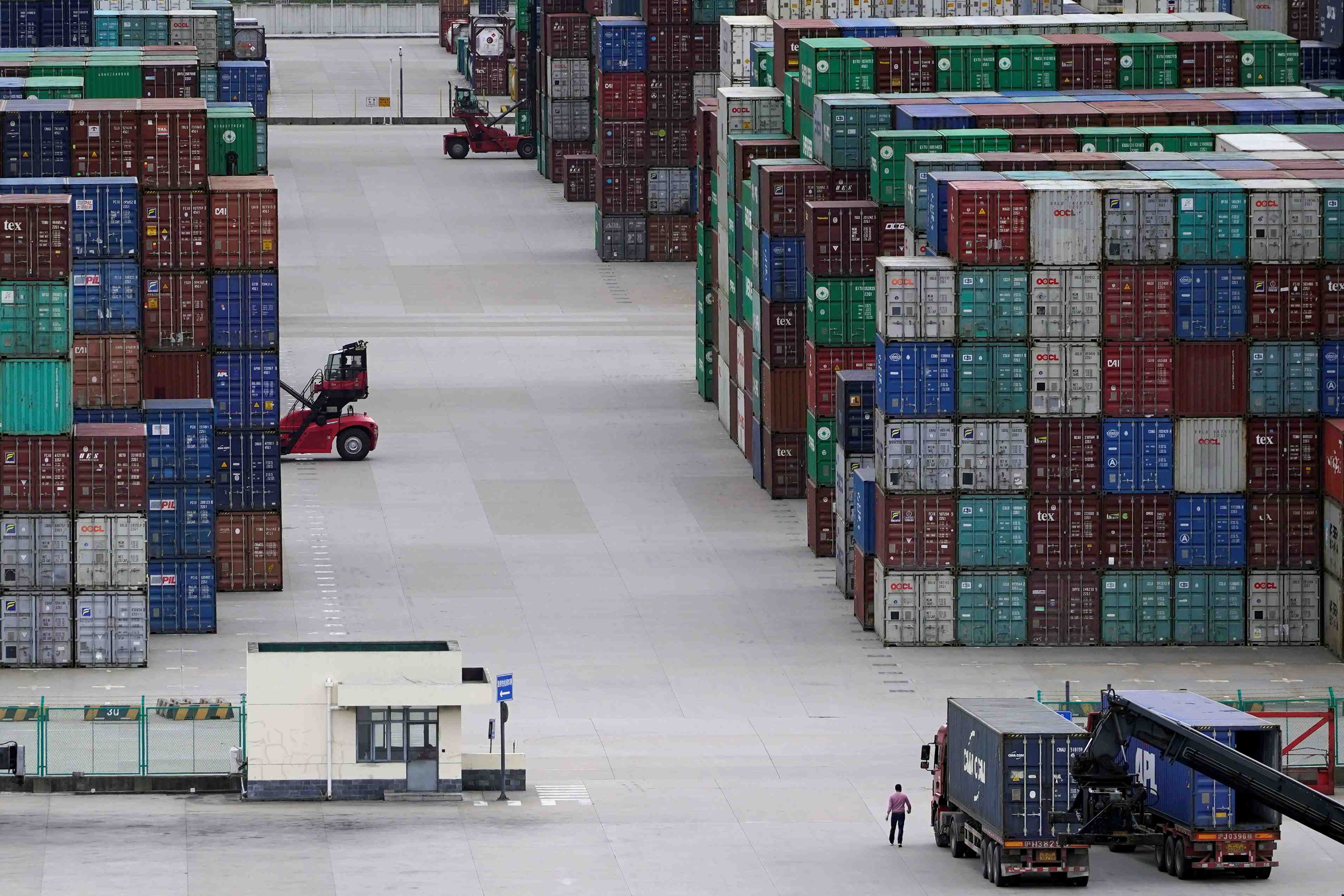 Chine: ralentissement de la production industrielle et des ventes au detail
