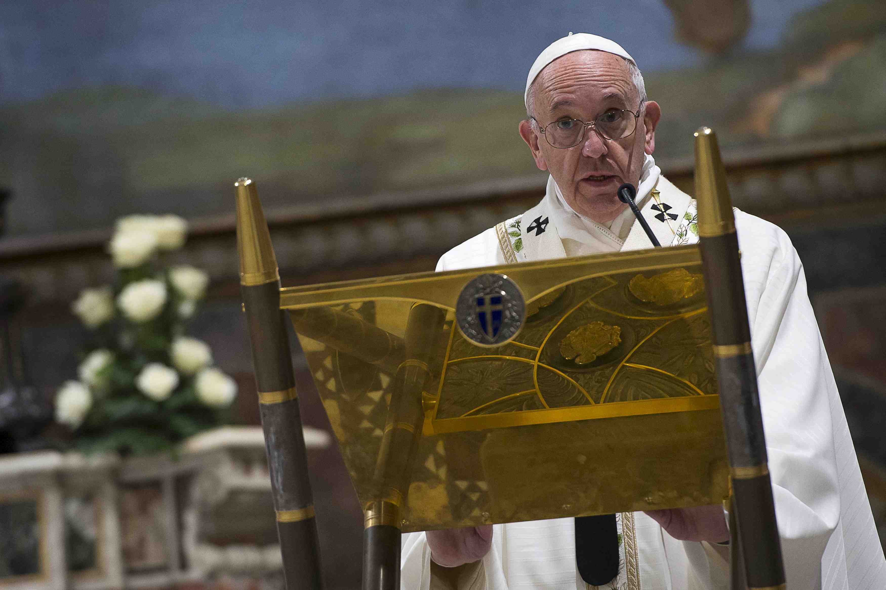 Le pape invite les europeens a accepter les migrants