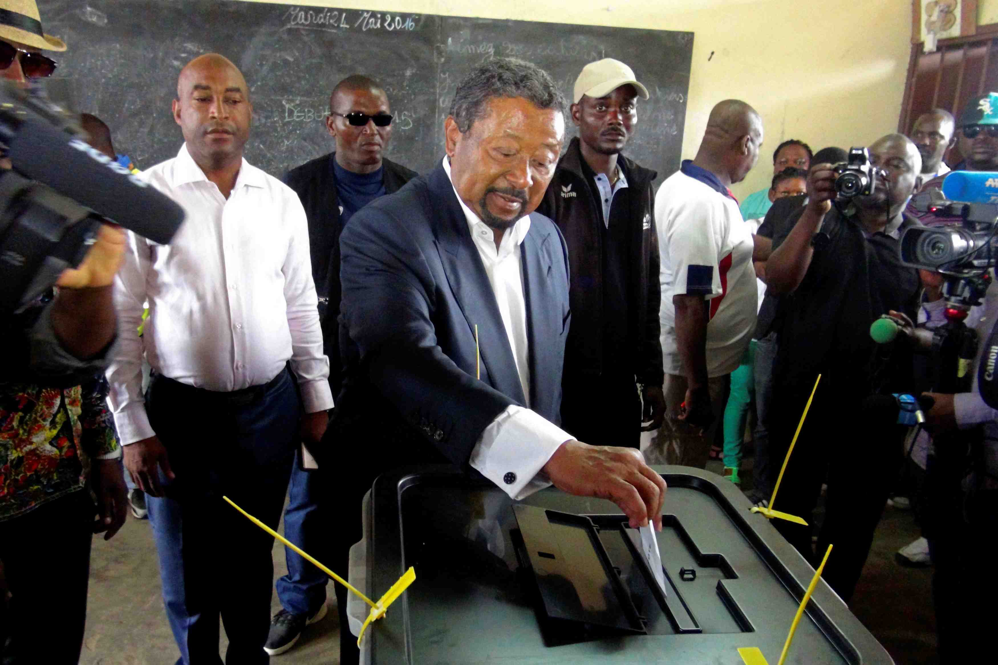 L'opposant gabonais jean ping se declare vainqueur de l'election presidentielle