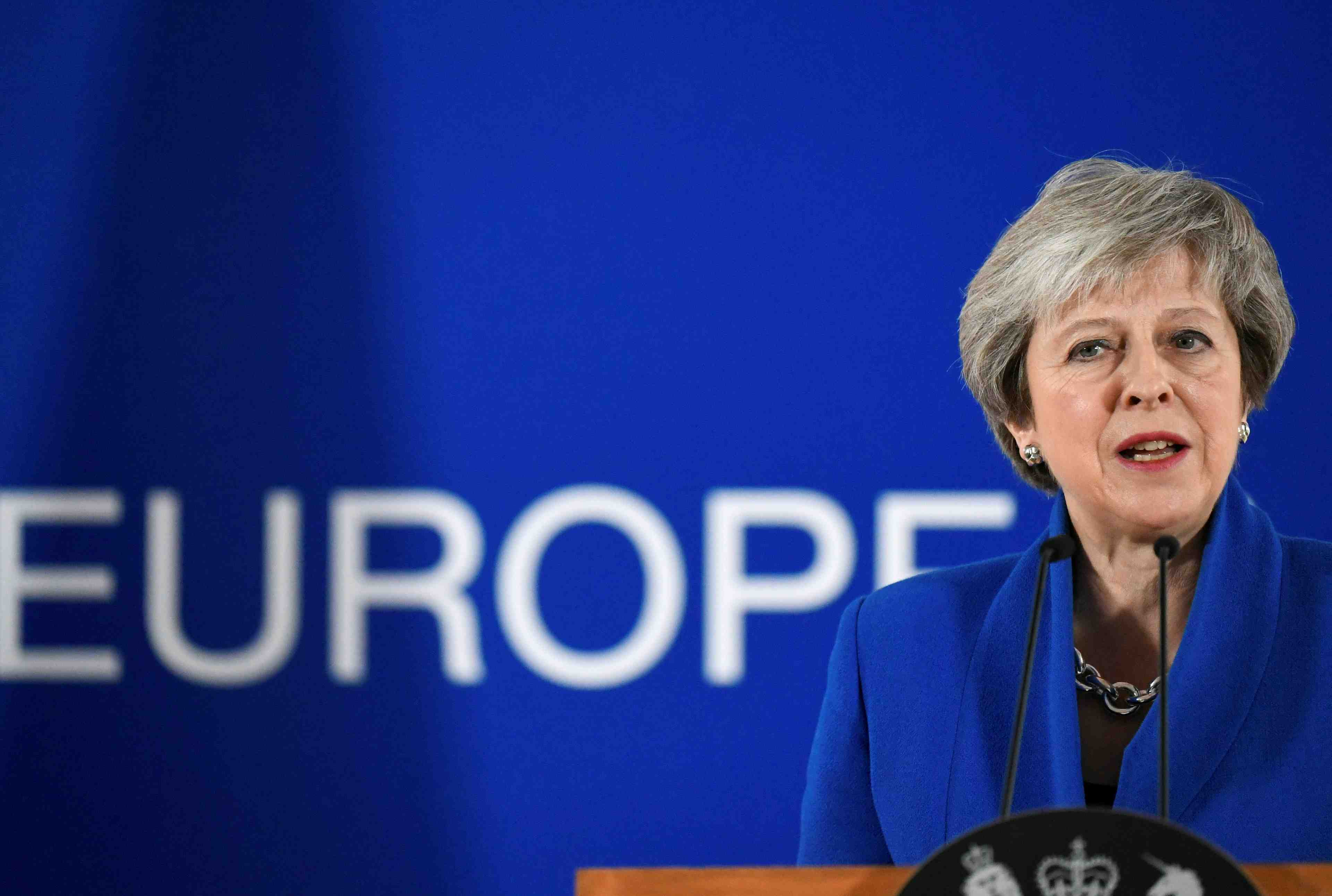May appelle les deputes britanniques a soutenir l'accord sur le brexit