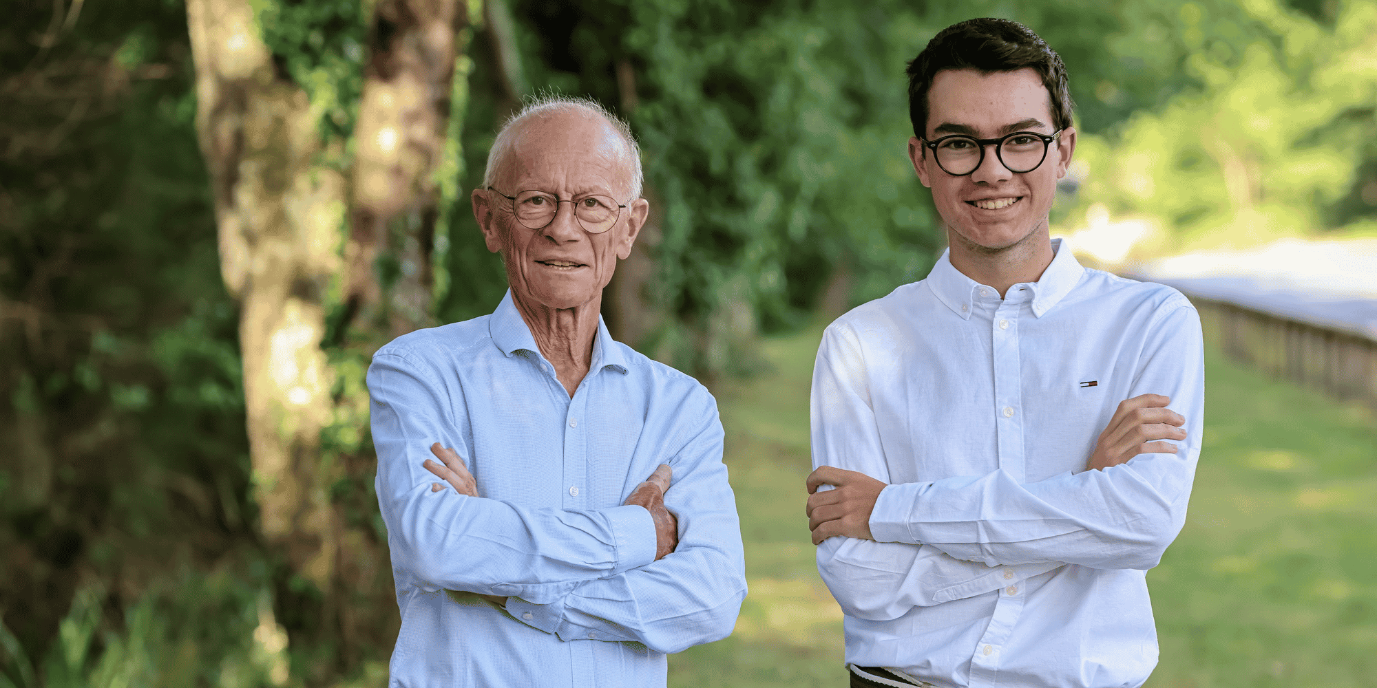Eric Sarrat, ici à côté de Thibault Pfaff, son petit-fils qui a intégré l'entreprise.