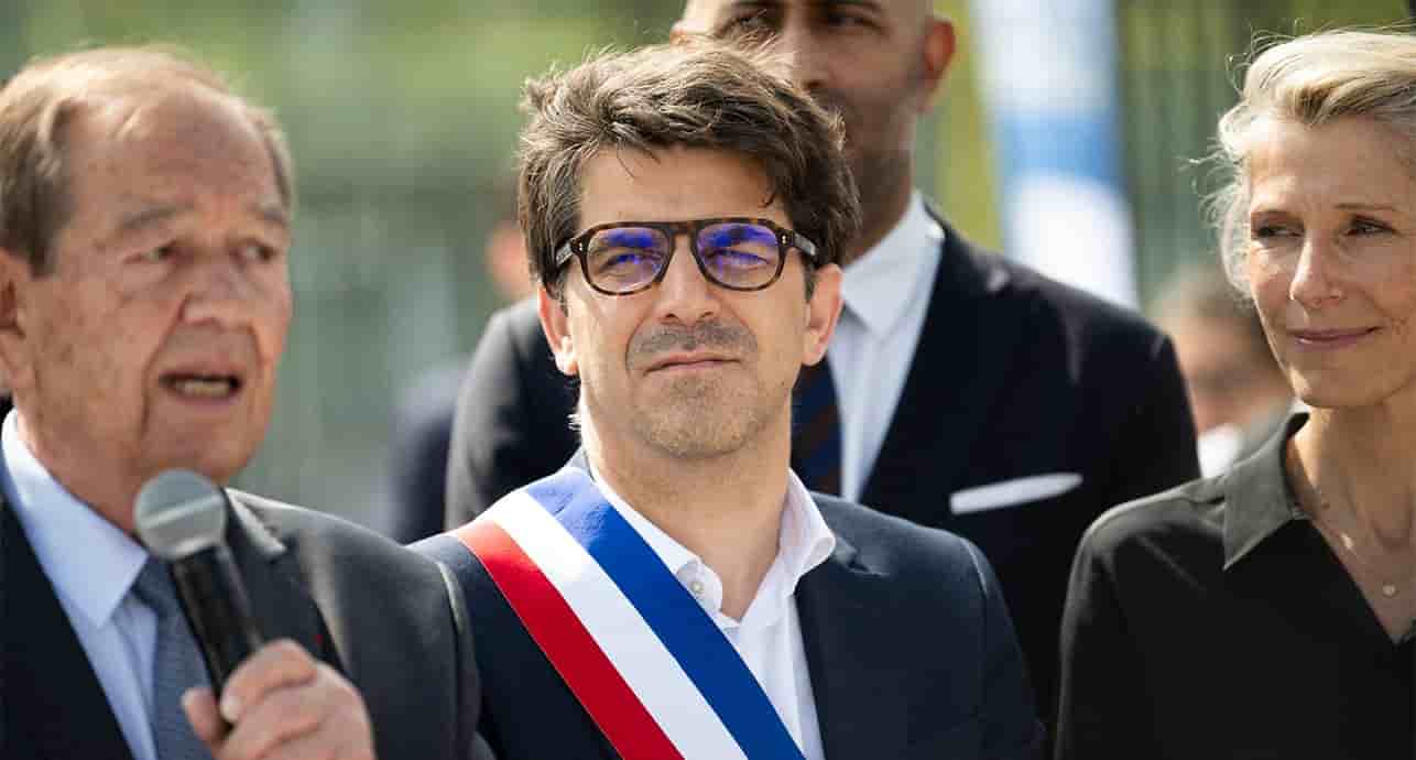 Mathieu Hanotin au Centre aquatique Olympique Métropole du Grand Paris, le 2 juin, à l'occasion de son ouverture au public.