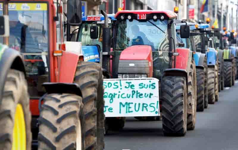 L'adoption en première lecture par l'Assemblée nationale, le 4 avril, d'une proposition de loi écologiste en faveur de prix planchers pour les agriculteurs a mis le gouvernement et la majorité, qui s'y opposaient, devant leurs contradictions.