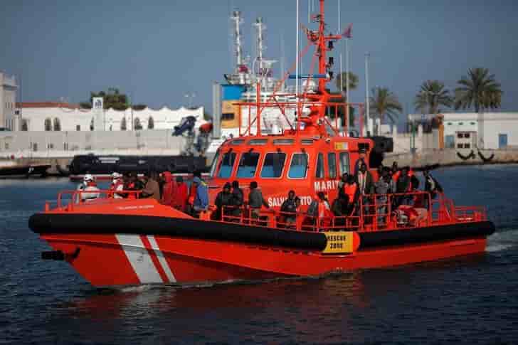 Le nombre de migrants morts en mediterranee baisse