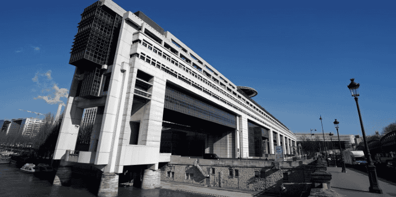 Le gouvernement accepte de supprimer le "verrou de bercy"