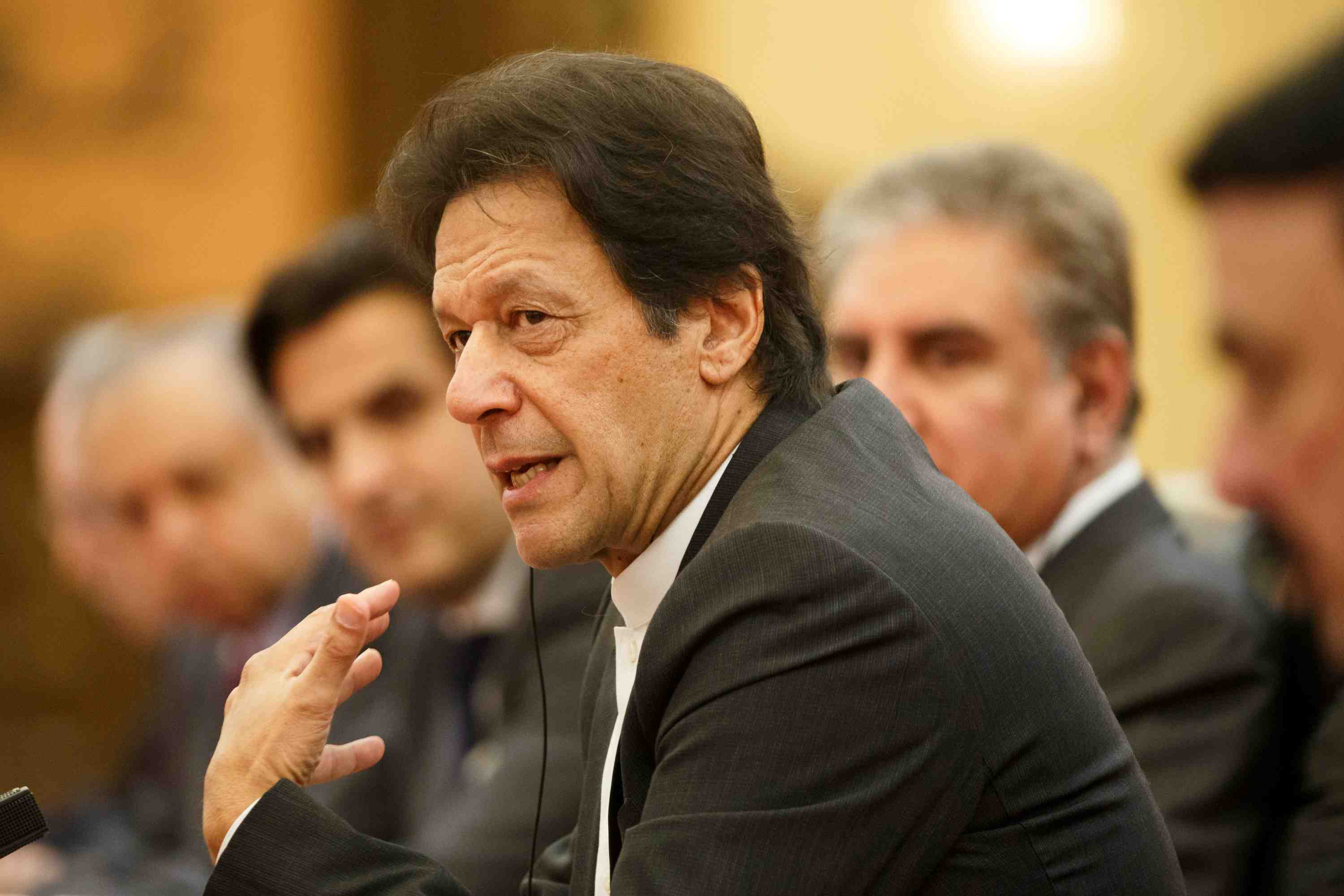 Inde et pakistan echangent des messages de paix apres la reconduction de modi